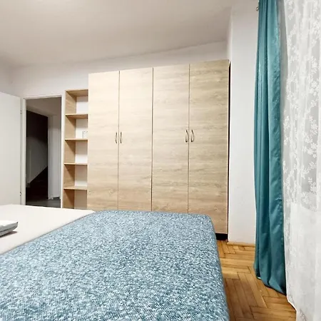Hostal Guest House Cracovia
